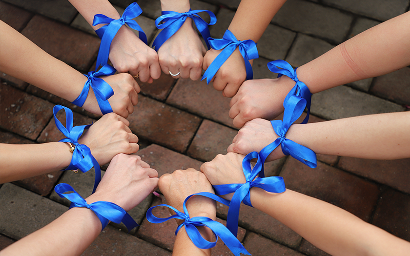 藍絲帶 傳遞愛 | 愛心公益路上，中信恒泰一直在前行